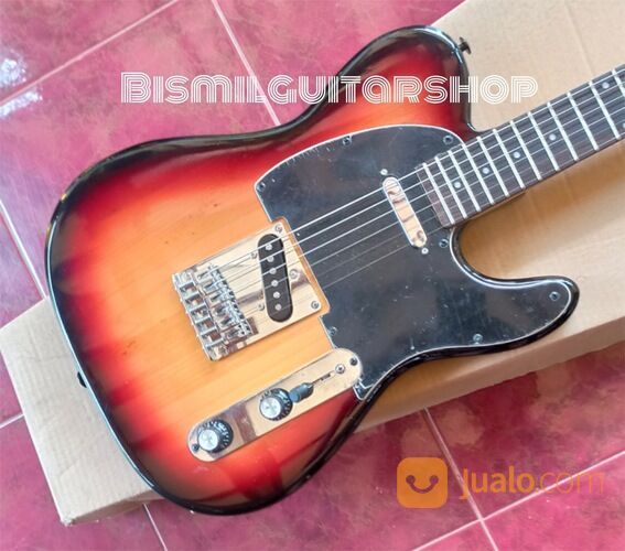 Gitar FENDER Telecaster Head Black Custom second Bagus