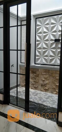 Rumah Keren Desain Klasik Elegan di Kawasan GDC Depok