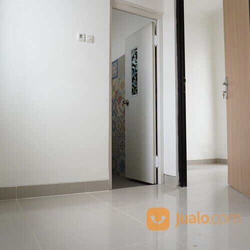 Rumah 2 Lantai di Dalam Cluster Dekat Sekolahan Akses Stasiun dan Tol