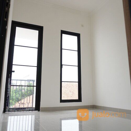 Rumah 2 Lantai di Dalam Cluster Dekat Sekolahan Akses Stasiun dan Tol