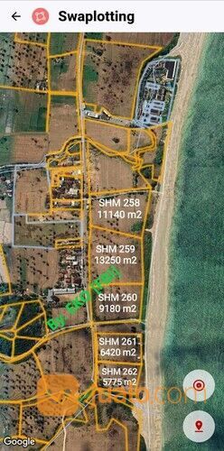 Tanah Pasir Putih diTepi Pantai Torok Lombok - NTB