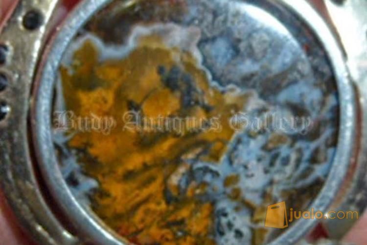 Liontin Batu Garut Pancawarnat Gambar Anak Singa Dan Harimau Putih Ikatan Perak Motif Kujang Kembar Pesanan