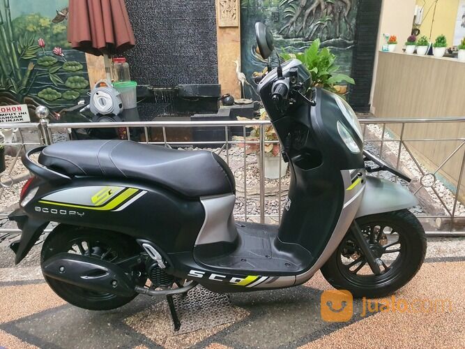 New Scoopy F1 Sporty 2023 Mentah Habis-Odomtr 8.000 KM-