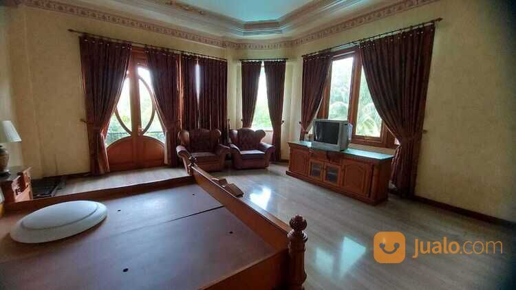 Rumah Graha Family - Golf View + Kolam Renang