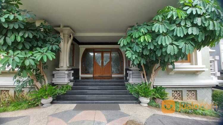 Rumah Graha Family - Golf View + Kolam Renang