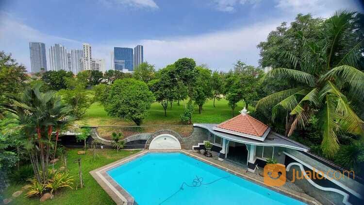 Rumah Graha Family - Golf View + Kolam Renang