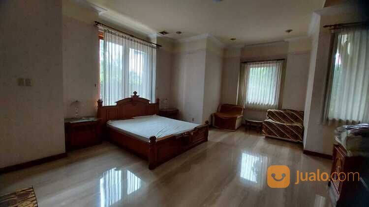 Rumah Graha Family - Golf View + Kolam Renang