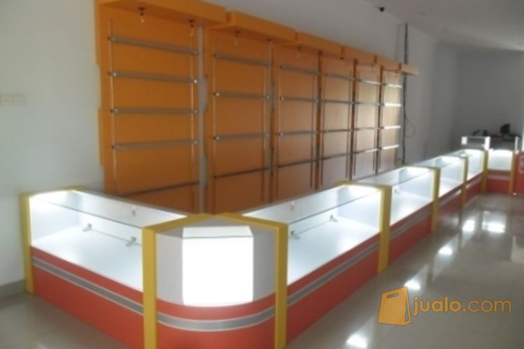 Etalase Kacamata Interior Optik - Semarang