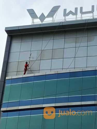 JASA CLEANING KACA GEDUNG DAN ACP DI SURABAYA, SIDOARJO, GRESIK