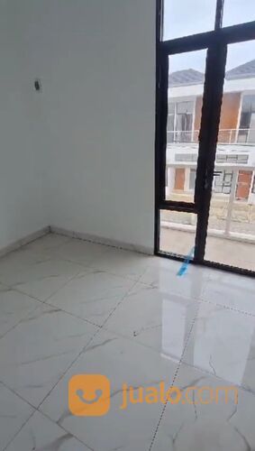 Rumah SIAP HUNI 2 Lantai Lokasi Dekat Pasar Pucung Cilodong Depok