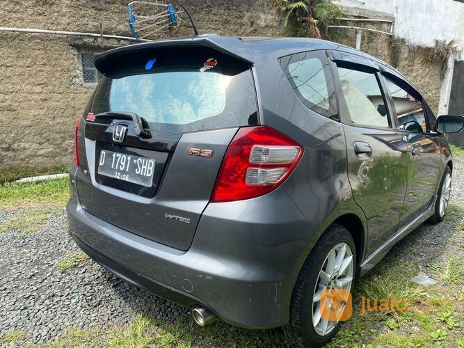 Mobil Sedan Honda Jazz rs matik 2010