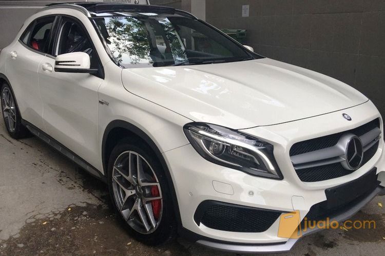 Mercedes Benz GLA 45 AMG Putih 2016