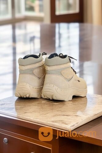 Termahal Safety Shoes Pendek Tarakan