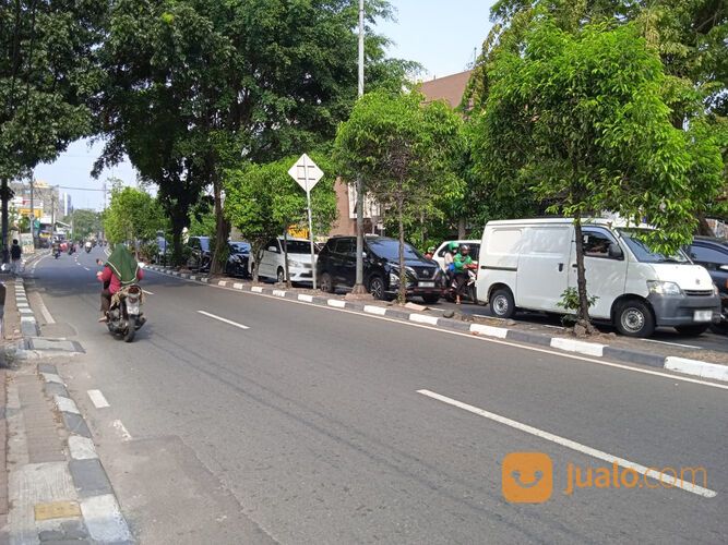 Ruko Strategis di Meruya Ilir Raya – Lokasi Prime, Bisa Sewa atau Beli, 137m (TSI/16435)