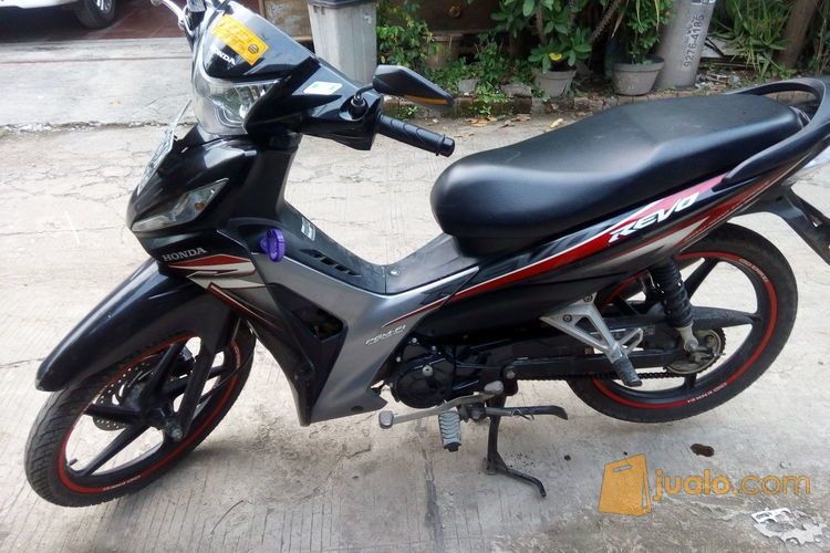 honda revo fi tahun 2015
