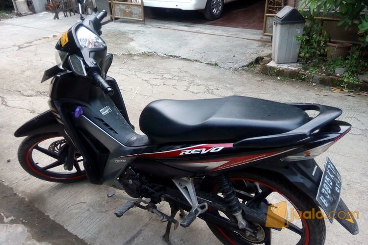 honda revo fi tahun 2015
