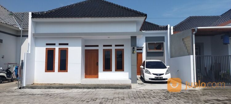 LT 99 meter. Perumahan mewah lokasi strategis Selatan Tugu Lilin Solo