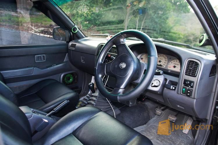 Mobil Nissan Terrano Spirit S2 Build up ( 4x4 ) Original Tahun 2004 Sungailiat - Bangka