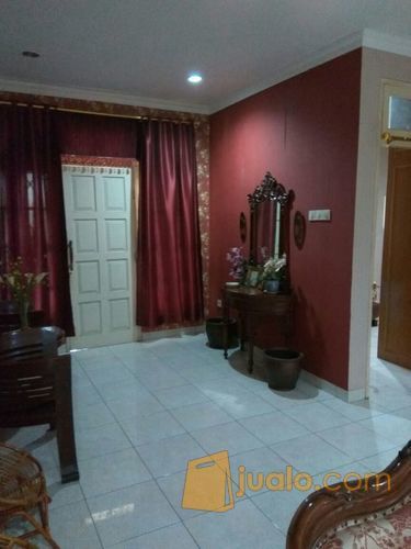 Rumah Full Wallpaper Legenda Wisata Cibubur