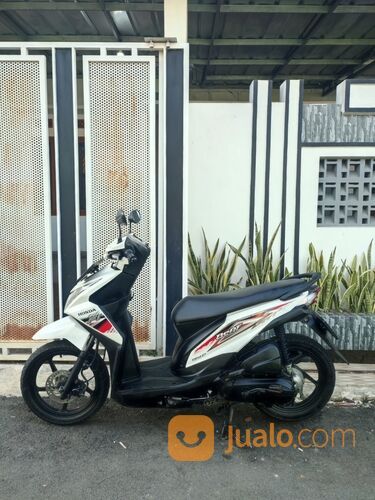 Motor Bekas HONDA BEAT FI 2013 SURAT LENGKAP PAJAK FULL PANJANG