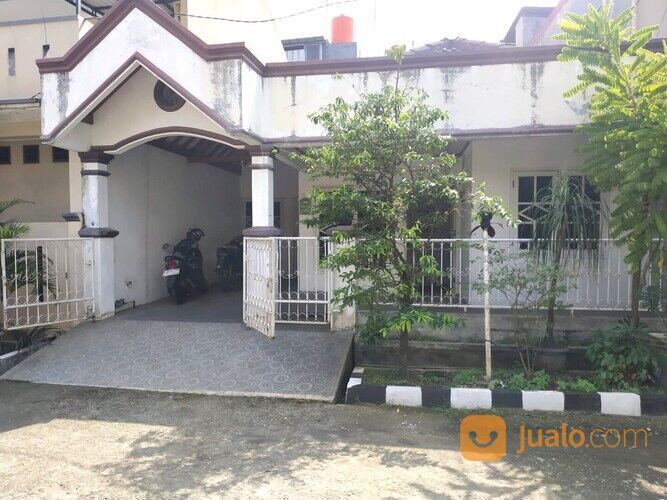 Strategis Rumah di Taman Narogong Indah Bekasi