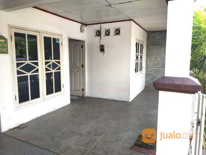 Strategis Rumah di Taman Narogong Indah Bekasi