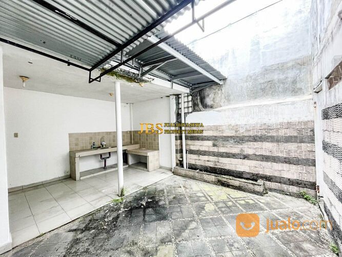 Rumah Siap Huni di Komplek Citra Wisata Jalan Karya Wisata - Medan