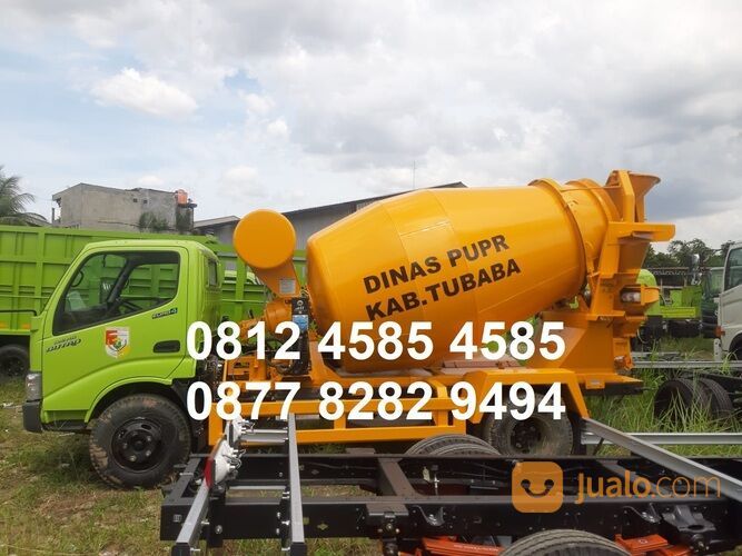Harga Hino Dutro 136 HDX Truk Mini Mixer Molen 3 Kubik Truk Cor Beton 3 Kubik Concrete Mixer Truck
