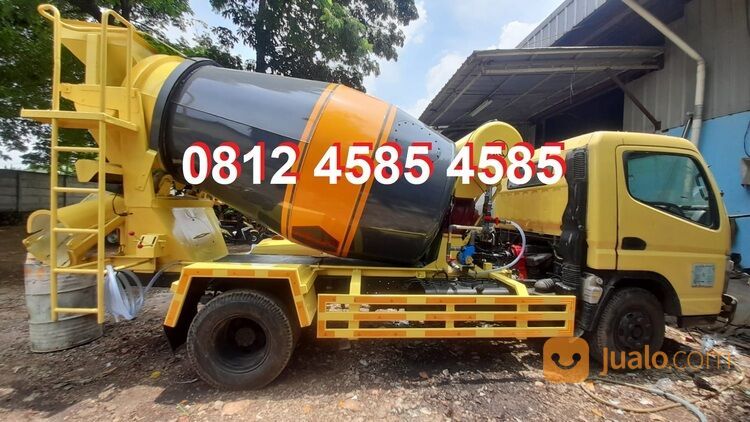 Karoseri Gentong Truk Mixer 3 Kubik Mobil Cor Molen 3 Kubik Concrete Mixer Truck 3 Kubik