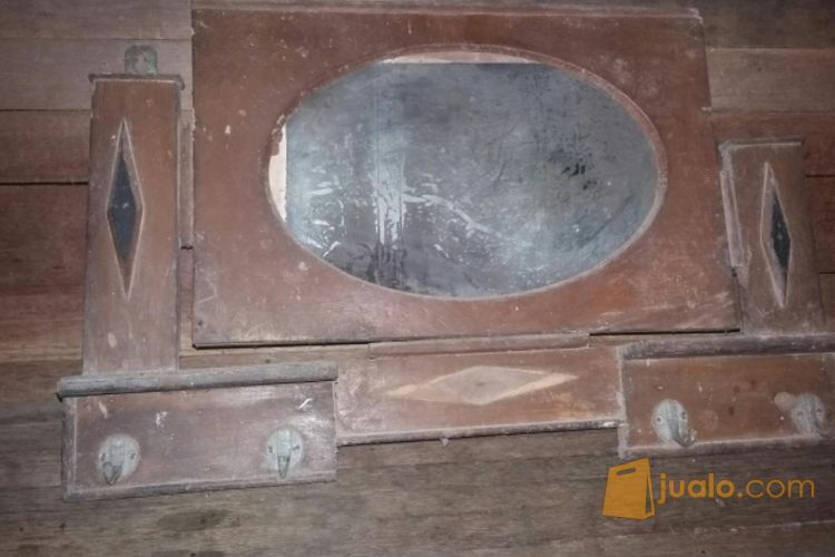 cermin kuno / kaca kuno / kapstok / antik / barang antik / kapstok kuno