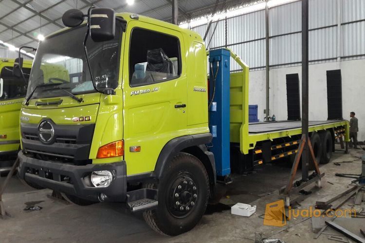 Hino Self Loader Surabaya
