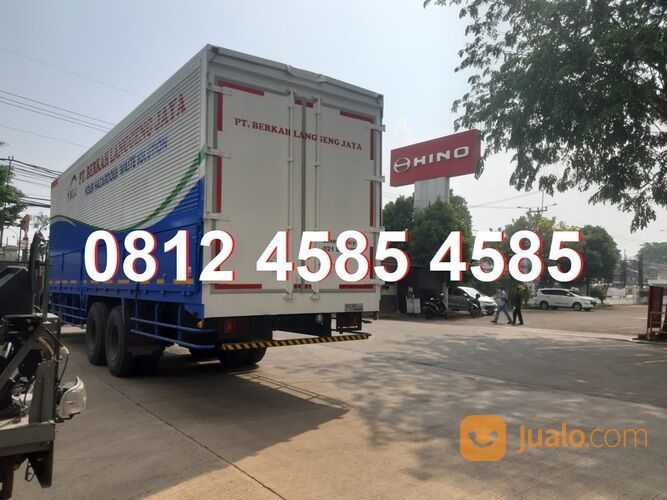 Harga Truk Lohan Ranger Hino 500 Tronton 10 Roda 6x2 Truk Wingbox Hidrolik Truk Wing Box Quick Roof