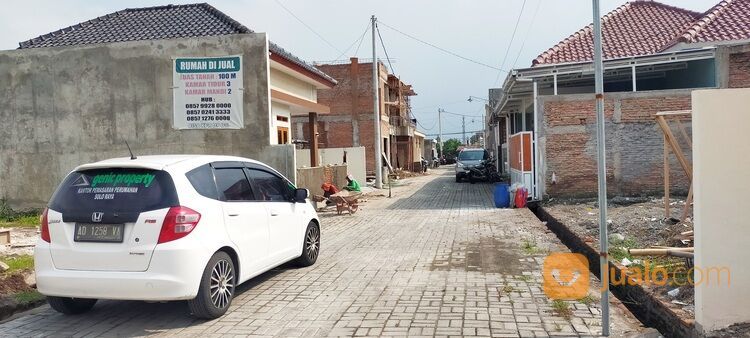 LT 99 meter. Perumahan mewah lokasi strategis Selatan Tugu Lilin Solo