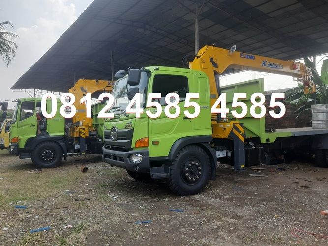 Hino 500 Truck Crane TADANO SANY XCMG 10 Ton Telescopic Truck Mounted Mobile Crane Foco Boom Truck