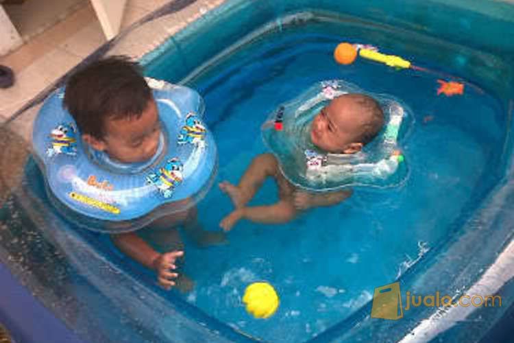 Pelampung Leher Bayi