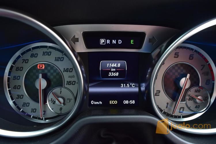 Mercedes Benz SL 350 AMG Warna Putih Tahun 2013