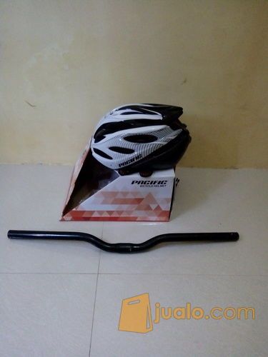 sepeda Fixie warna putih hitam bonus helm pasific plus stang fixie