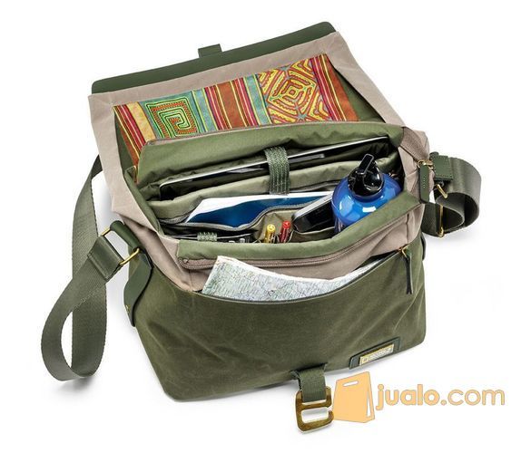 Tas Kamera National Geographic NG RF2350 Rainforest Shoulder Bag