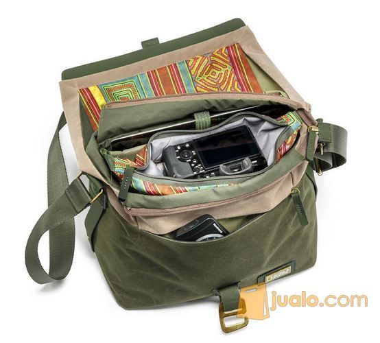Tas Kamera National Geographic NG RF2350 Rainforest Shoulder Bag