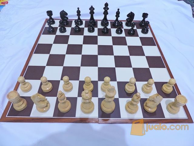 Papan Catur Lipat Kayu Standar Turnamen-Komplit Set