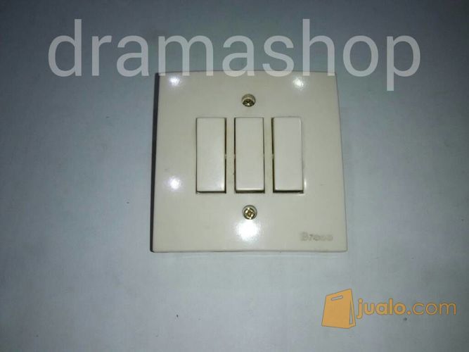 Saklar Triple IB Broco, Saklar Tripel Tanam Broco