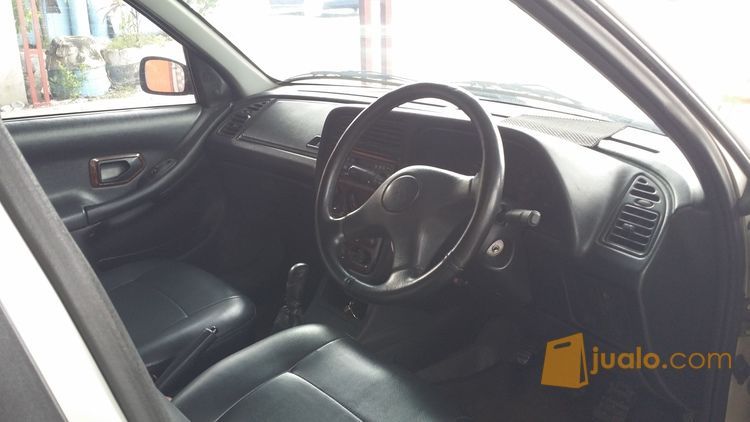 Mobil Peugeot 306 ST tahun 98