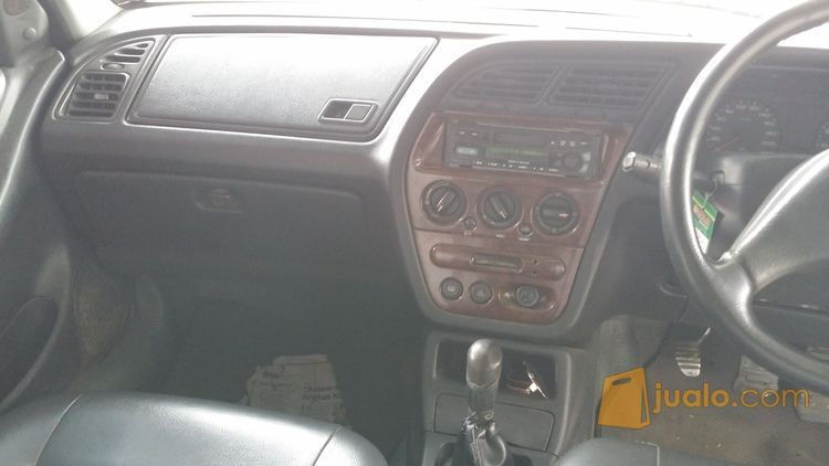 Mobil Peugeot 306 ST tahun 98