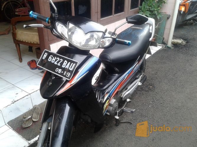 suzuki shogun R 125 th.2004