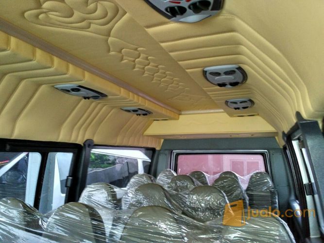 Isuzu Elf Microbus 20 Seat Long