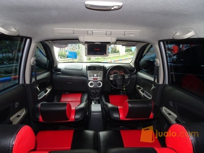 Avanza Veloz Luxury 1.5 Matic 2014