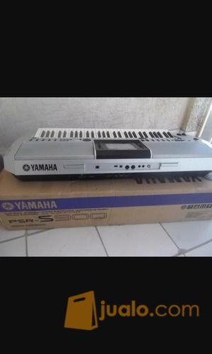2 Keyboard Yamaha psr s900 & psr s750...