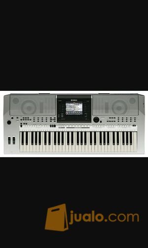 2 Keyboard Yamaha psr s900 & psr s750...