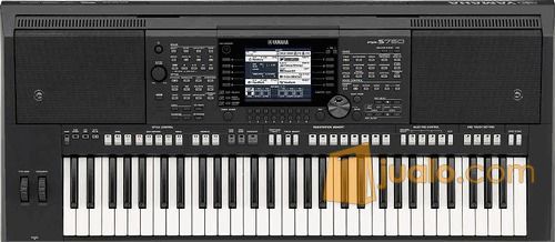 2 Keyboard Yamaha psr s900 & psr s750...
