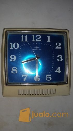 jam dinding kuno TOKYO CLOCK